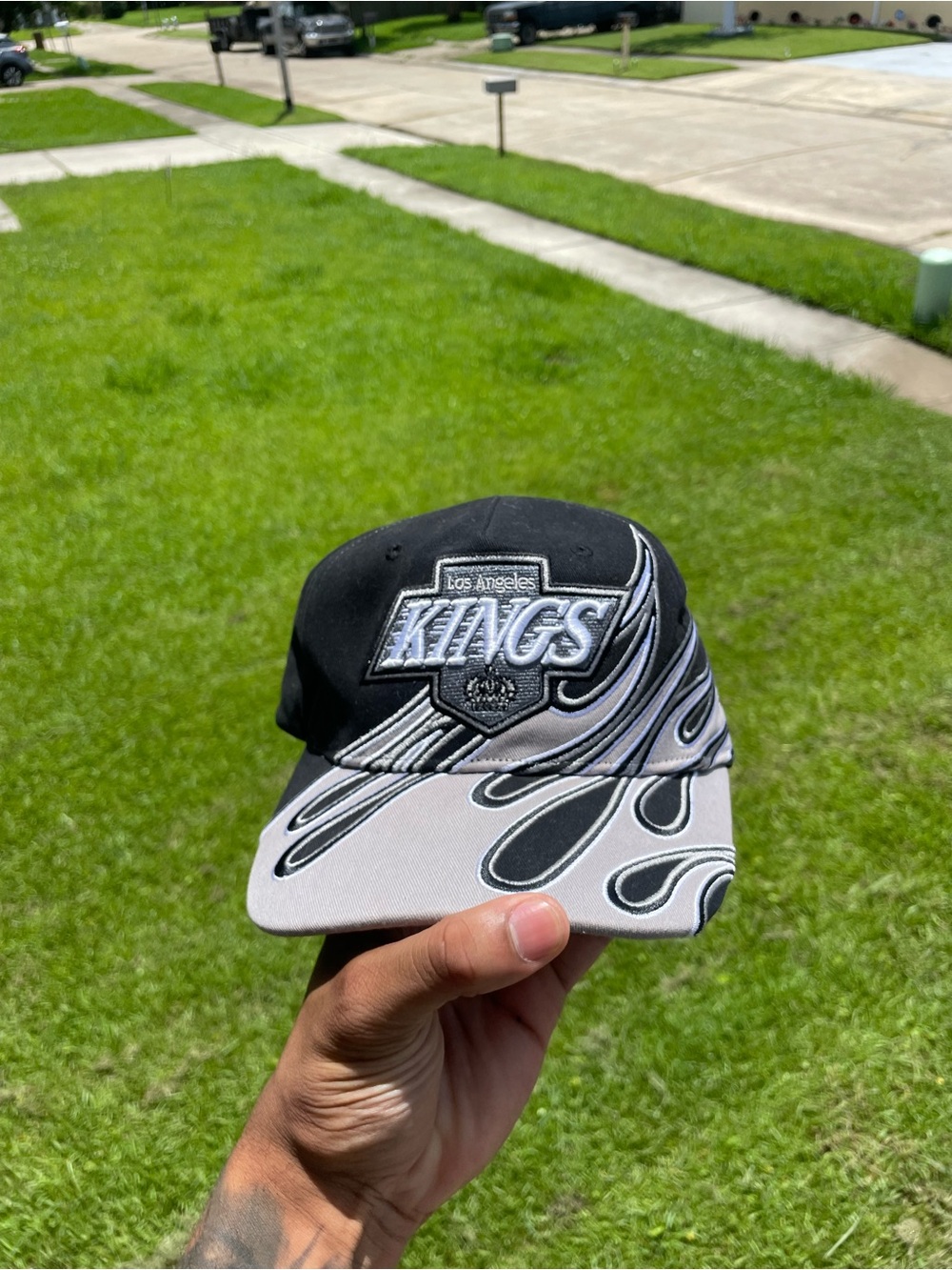 Mitchell & Ness Los Angeles Kings Black and Gray Flame Snapback Hat